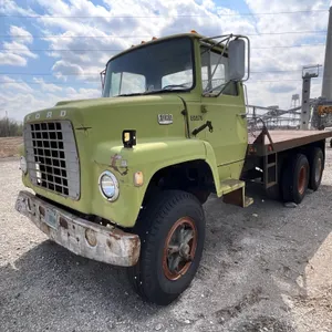 1975 FORD TANDEM AXLE FLATBED TRUCK VIN: S81FVX25155