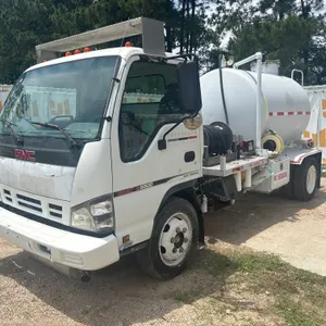 2007 GMC W5500 S FUEL & LUBE TRUCK VIN: J8DE5B16577904285