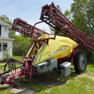 Hardi Commander 6600 132' PT suspended boom sprayer