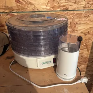 MR COFFEE DEHYDRATOR-BRAUN CHOPPER
