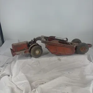EARTH MOVER SCRAPER