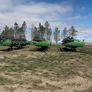 John Deere 635D Header
