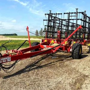 2013 Bourgault 7200 Harrow