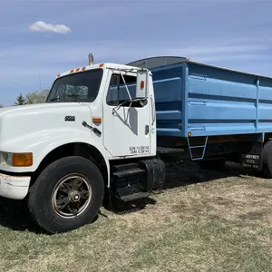 1994 INTERNATIONAL Navistar 4700 s/a Grain Truck w/ 17' Steel Box & Nordic Hoist