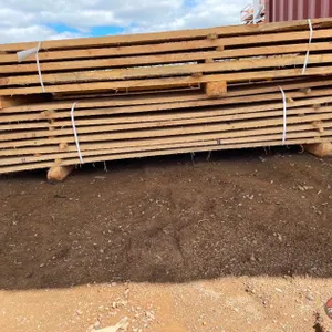 (39) 1x8x8 Oak Boards 207 BF