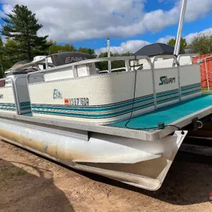 1995 Sylvan Elite Pontoon w/ Trailer