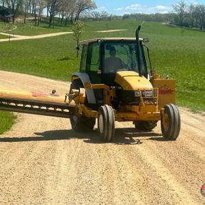1997 New Holland 6635 Tractor w/ Tiger Batwing 3pt Flail Mower - Viroqua, WI
