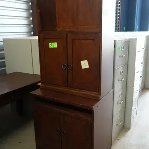 Cabinet with Hutch Top