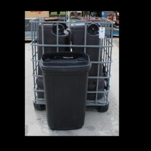 Residential Rolling Trash Cans