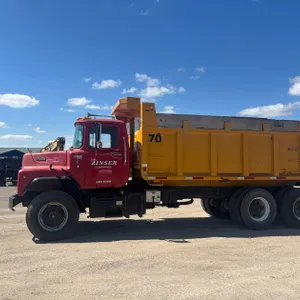 1984 Mack DM660 Tandem Axle Dump Truck
