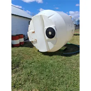 1300 Poly Water Tank with Valve & Hose