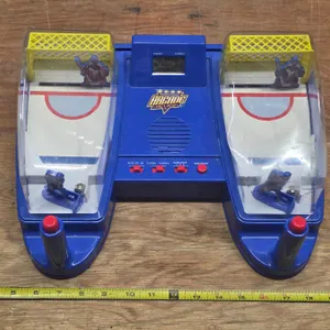 Arcade ally hockey game- working