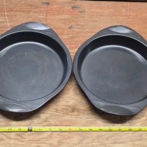 2 wiltons pie plates