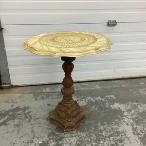 ROUND DECORATIVE SIDE TABLE