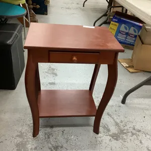 SMALL SIDE TABLE