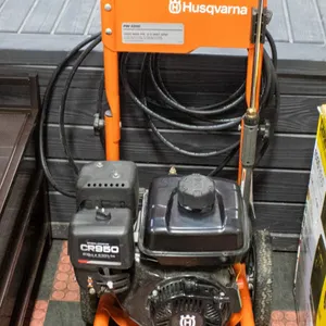 HUSQVARNA GAS POWERED PRESSURE WASHER 3200 PSI