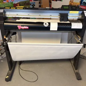 GRAPHTEC MODEL FC8000-75 PROFESSIONAL 30-INCH COMMERCIAL VINYL CUTTER