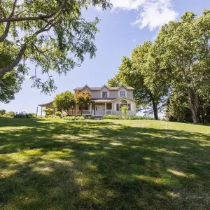 Beautiful Bloomington Indiana Home on 1.3ï¿½ Acres