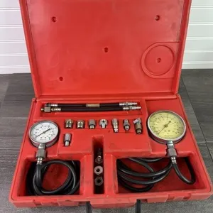 Snap-On Oil Pressure Gauge Set, AT677Y