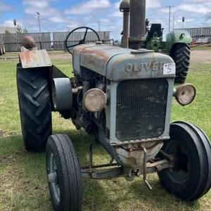 Oliver Model 80 Gas Tractor. 14.9 x 26 Tires,
