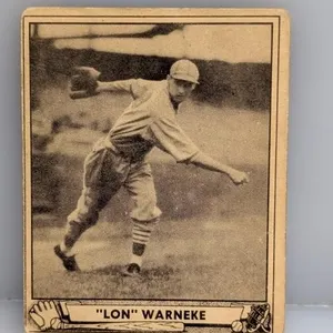 1940 Playball 114 Lon Warneke Corners/Edges/Crease