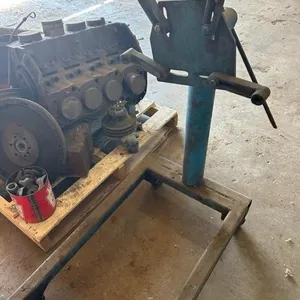ENGINE STAND