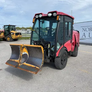 Maclean MV4 Articulating Sidewalk Plow