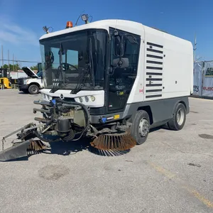 2015  Ravo  5 Series   Street Sweeper