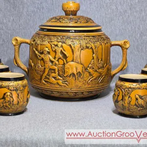 Marzi & Remy? Tureen With Relief Hunting Scene. Both sides depict a different scene. Includes 6 Mugs. DR