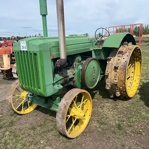 1940 JD D 2WD TRACTOR - NOT RUNNING - LOCATED IN SOUTH YARD