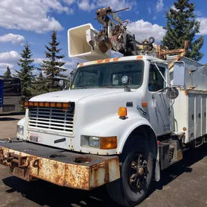 1998 International 4000 Series Diesel Truck  s/n: 1HTSDAARXWH510613