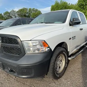 2015 RAM 1500 CREW CAB 4X4 5.5` BOX