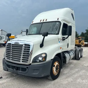 2016 Freightliner Cascadia 125 6x4 T/A Sleeper Truck Tractor