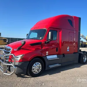 2019 Freightliner Cascadia 126 6x4 T/A Sleeper Truck Tractor