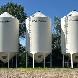 Wheatland +/- 4000 bu Smooth Wall Hopper Grain Bin