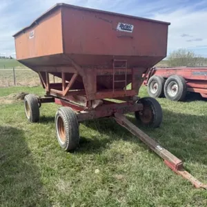 Market Gravity Feed 4 Wheel Grain Wagon