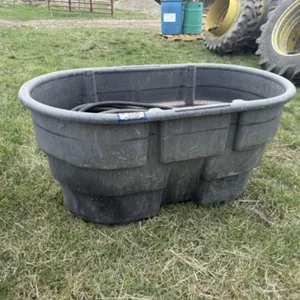 Rubbermaid Black Water Tank c/w Plug