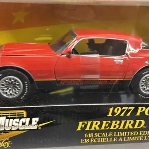 1/18 American Muscle 1977 Pontiac Firebird Formula