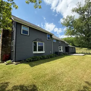 Lot 6 House and barn 6.598 acres