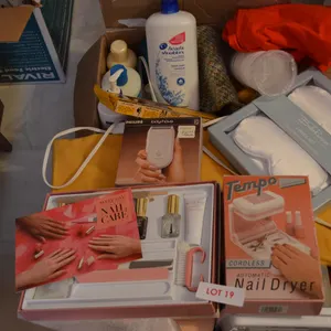 Nail Sets, Lotion, Shampoo, Eye mask, Pillowcases, Philips Shaver, Heating Pad