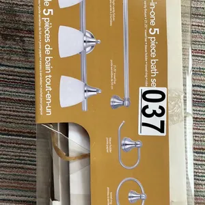 OFFSITE - 5 piece bathroom set
