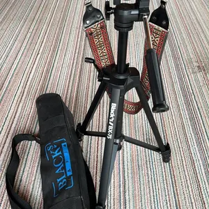 OFFSITE - Canon Camera with telescopic stand, 35 mm, carry bag for stand.