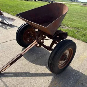 McCormick Pull Type Spreader/Seeder