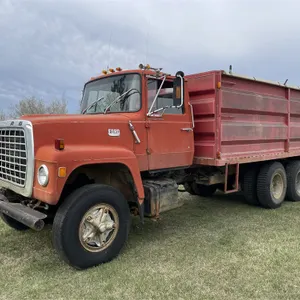 1980 FORD 8000 t/a Grain Truck w/ 17' Steel Box & Hoist, 60” High Sides,96” Wide