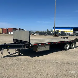 1995 19 ft T/A Equipment Trailer