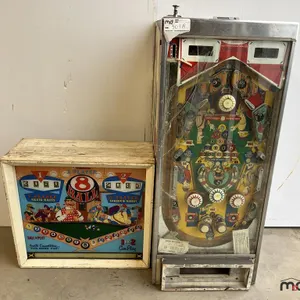 Williams "8 Ball" Pinball Machine (Incomplete)
 UNRESERVED