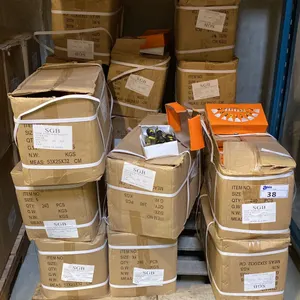 PALLET OF APPROX 18 CASES OF ASSORTED SIZED METAL SCRAPERS