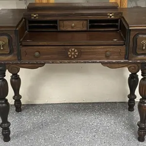 Spinnet Desk
