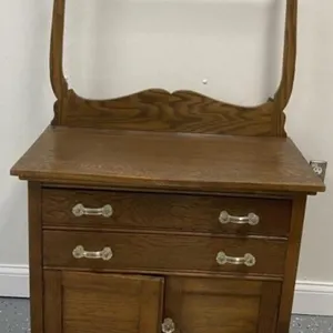 Oak Wash Stand with Towel Bar