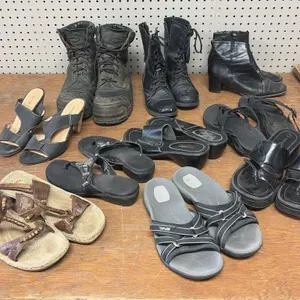 Ladies Shoes Size 6 1/2-7